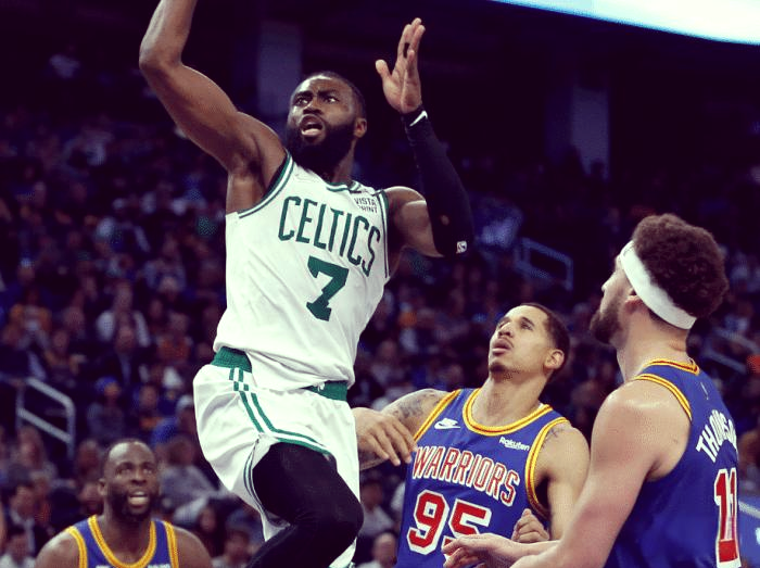 凯尔特人险胜勇士，锡安关键制胜